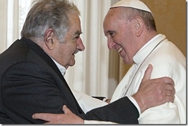 Pope Françis receives smiling José Mujica - President of Uruguay: Marxist, atheist, promoter of homosexuality and abortion. Afterwards, Pope Francis will say to the press that he is pleased to have spoken with "a wise man".